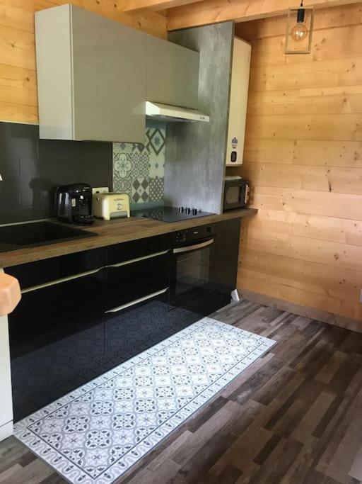 Forest Jura Lodge - Chalet De La Vache Alièze المظهر الخارجي الصورة